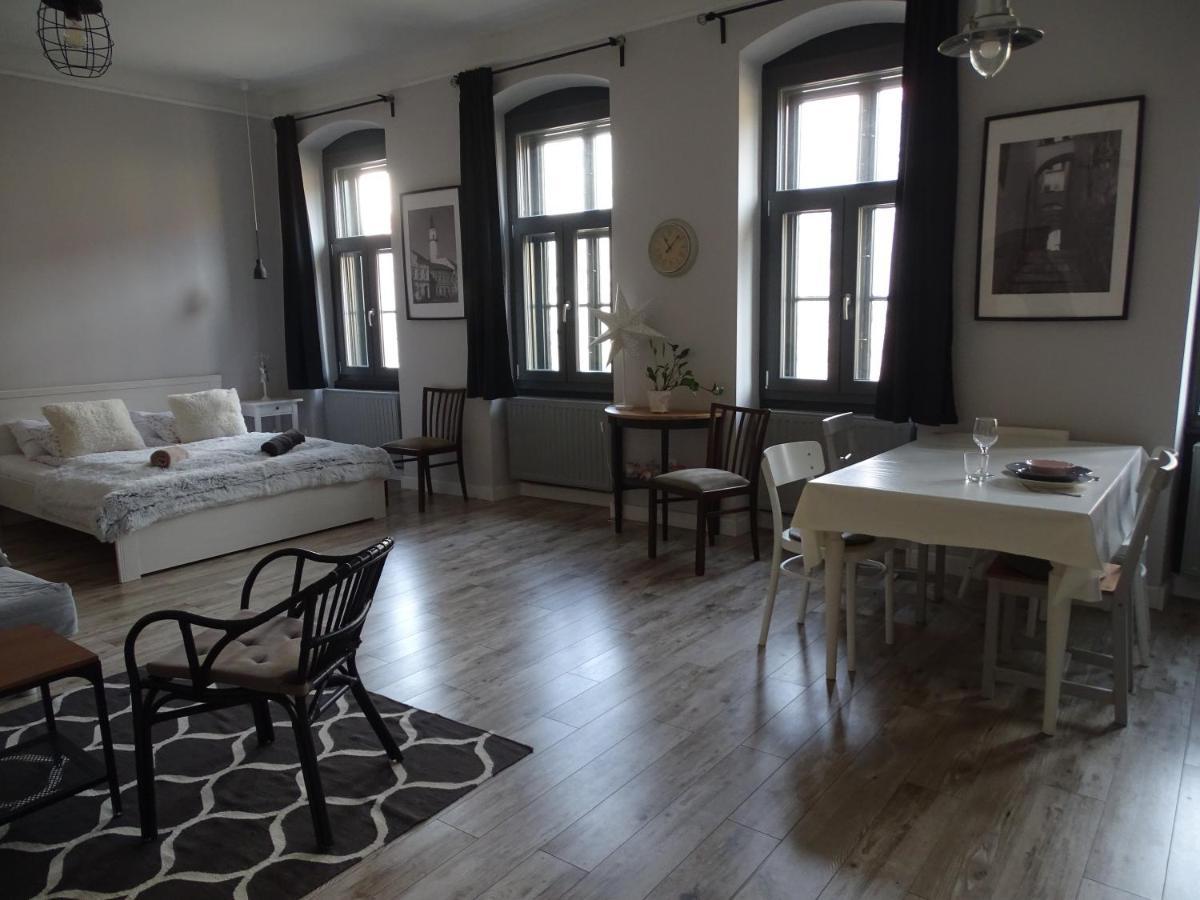 Ovaros Apartman Veszprém Exterior foto