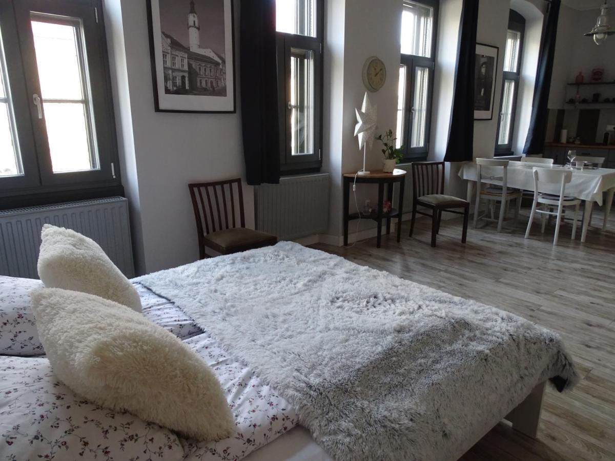 Ovaros Apartman Veszprém Exterior foto