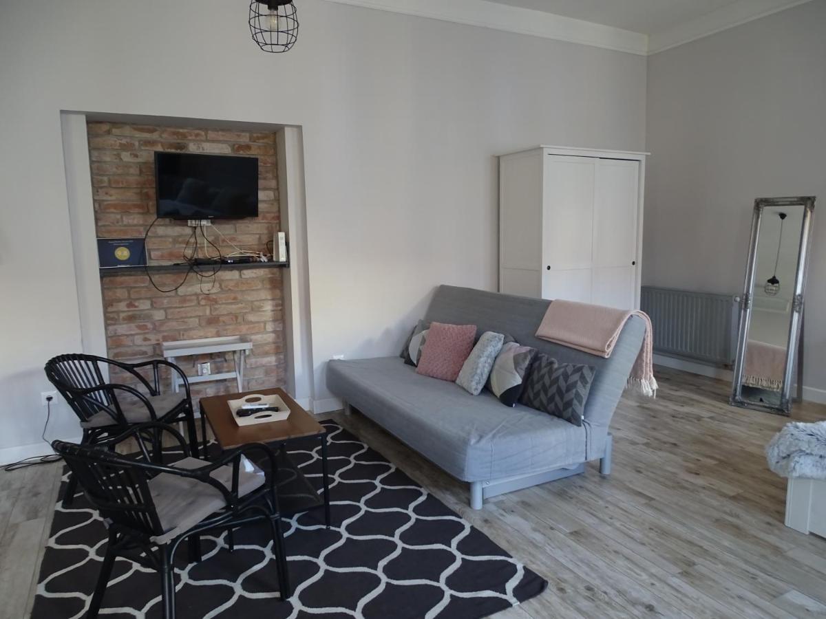 Ovaros Apartman Veszprém Exterior foto