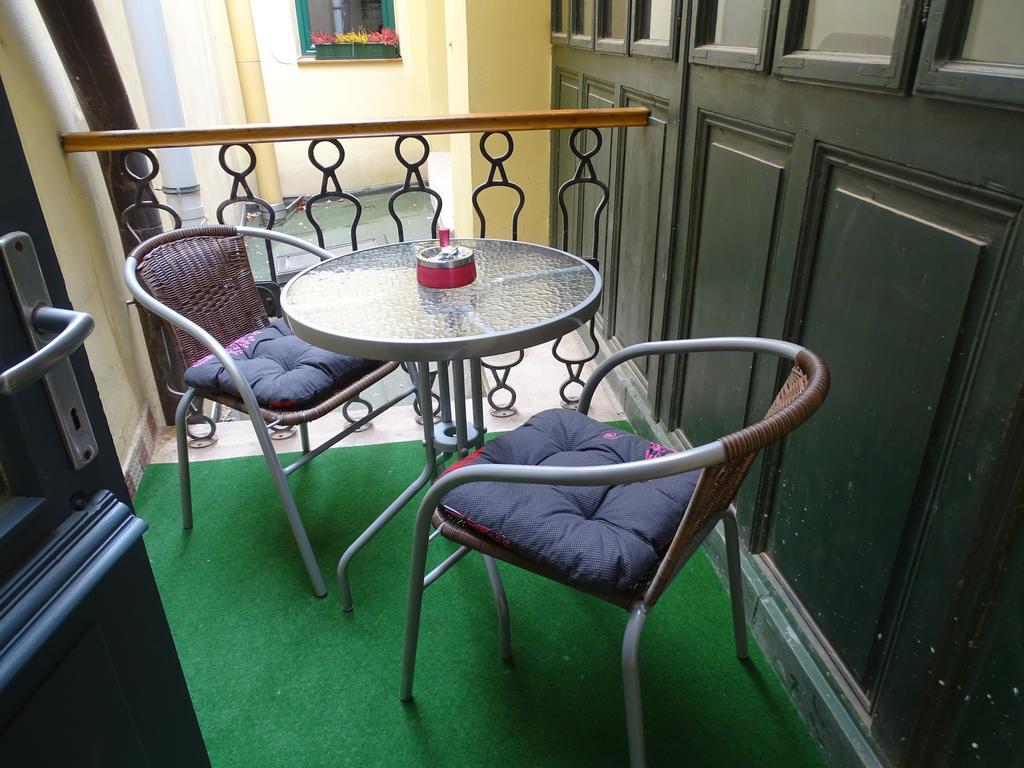 Ovaros Apartman Veszprém Exterior foto
